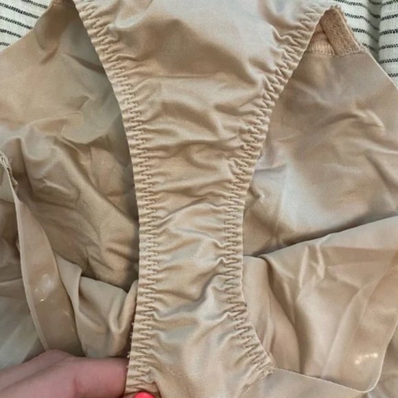 NWOT - SPANX High Waist Thong - medium - Picture 8 of 8